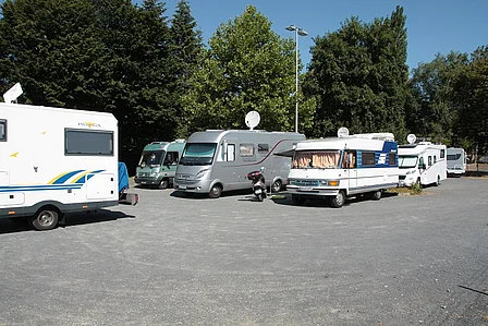 Wohnmobilparkplatz am Einbecker Hallen- und Freibad.